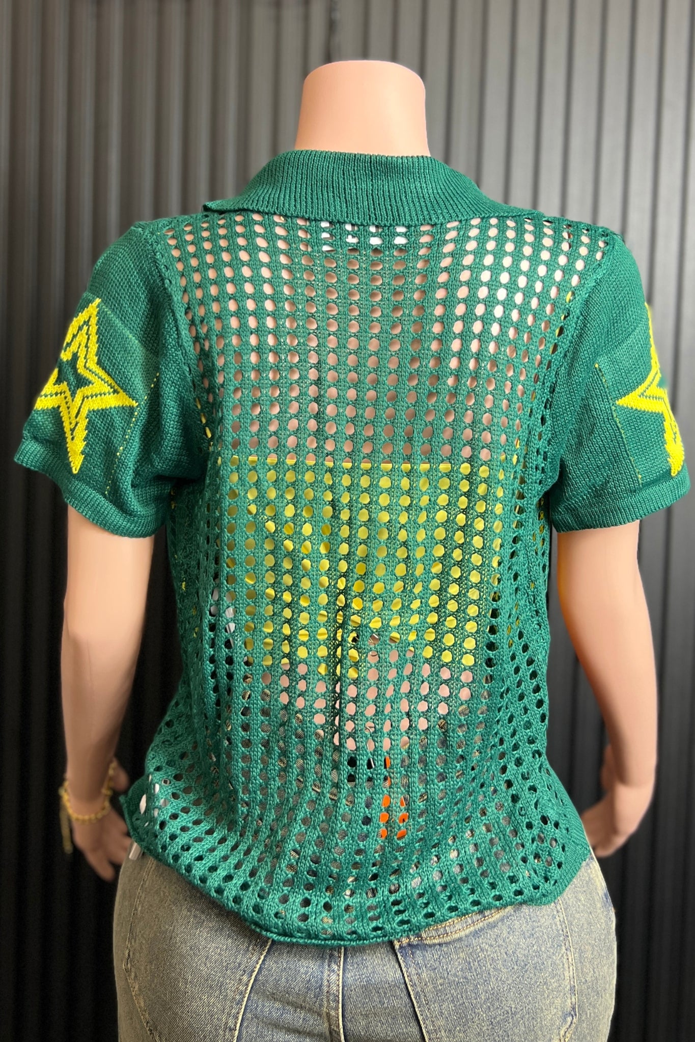 GREEN