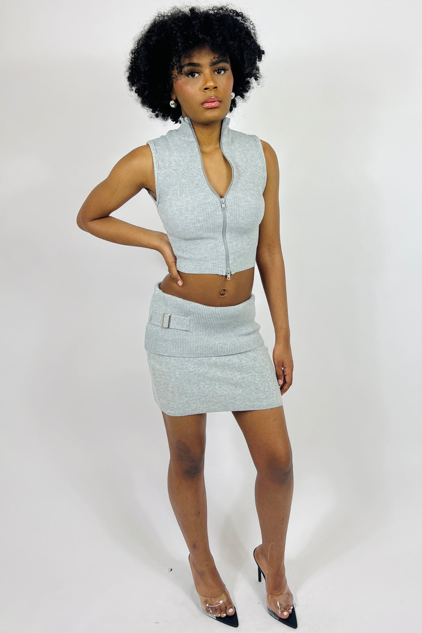 GRAY